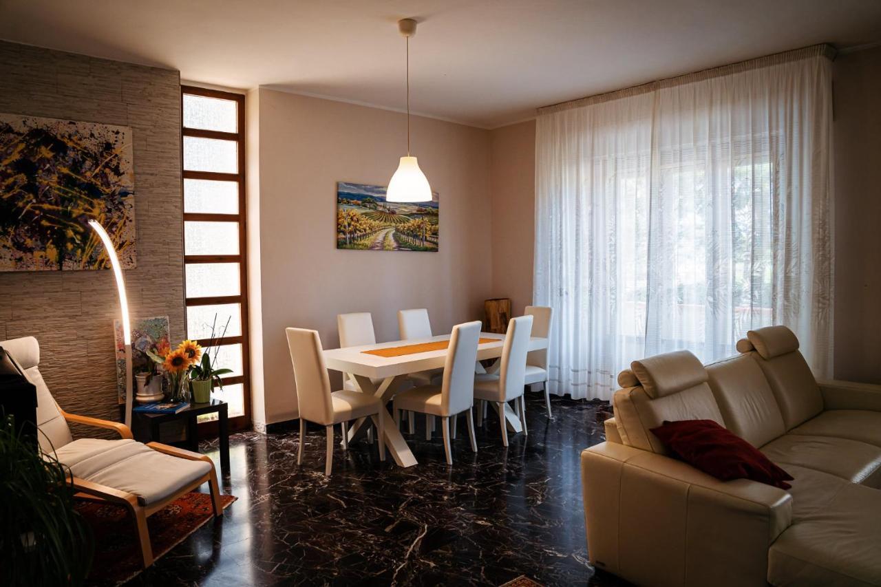 Il Girasole Bed & Breakfast Basciano Exterior photo