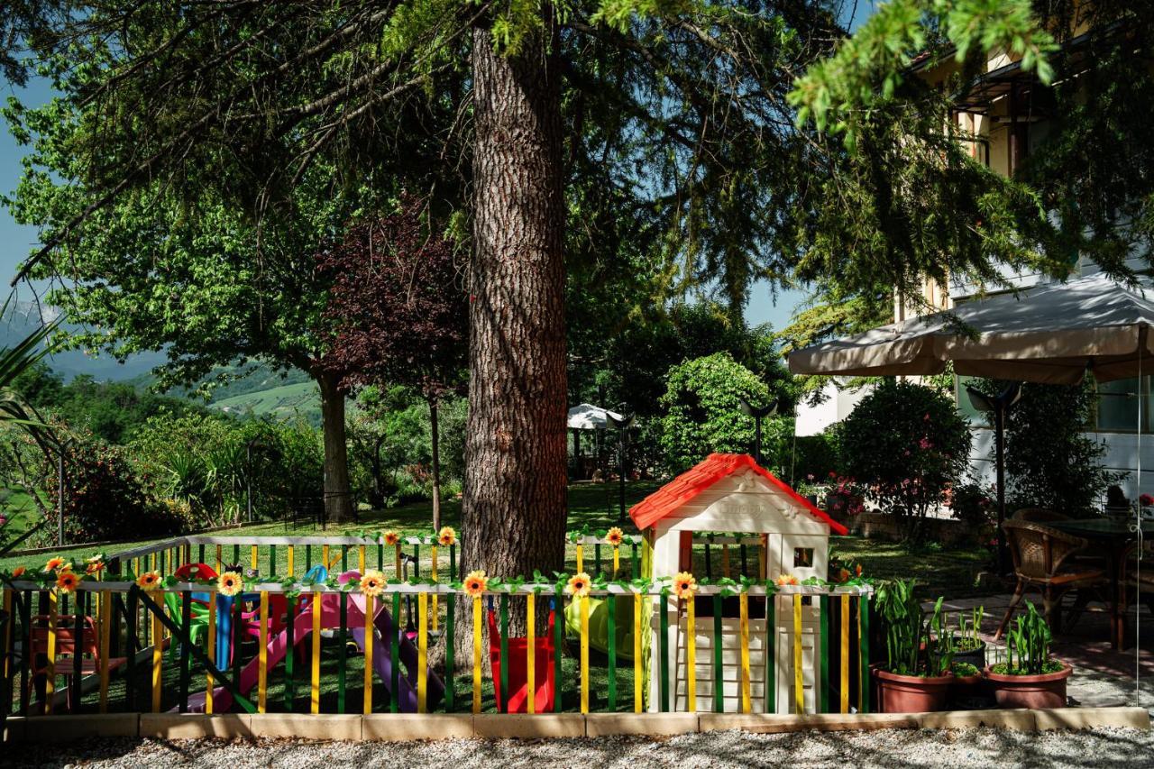 Il Girasole Bed & Breakfast Basciano Exterior photo