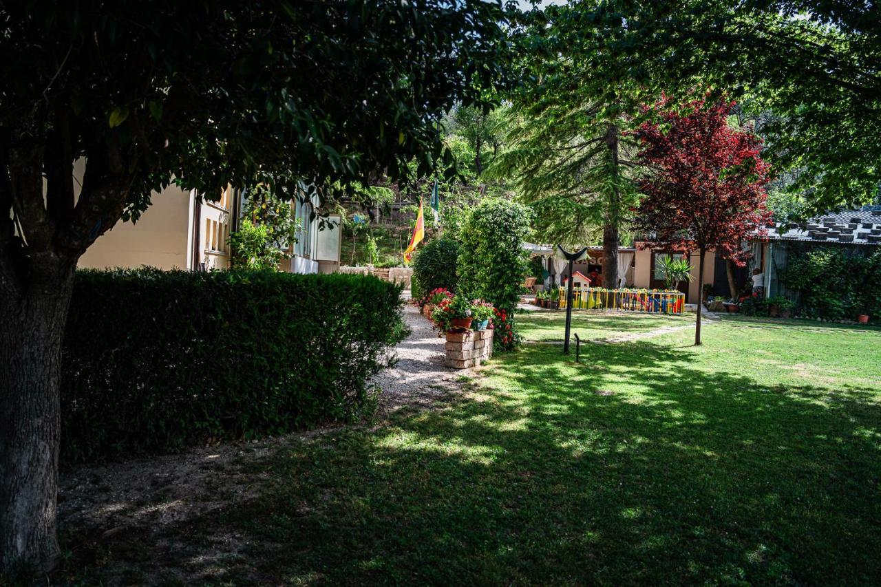 Il Girasole Bed & Breakfast Basciano Exterior photo