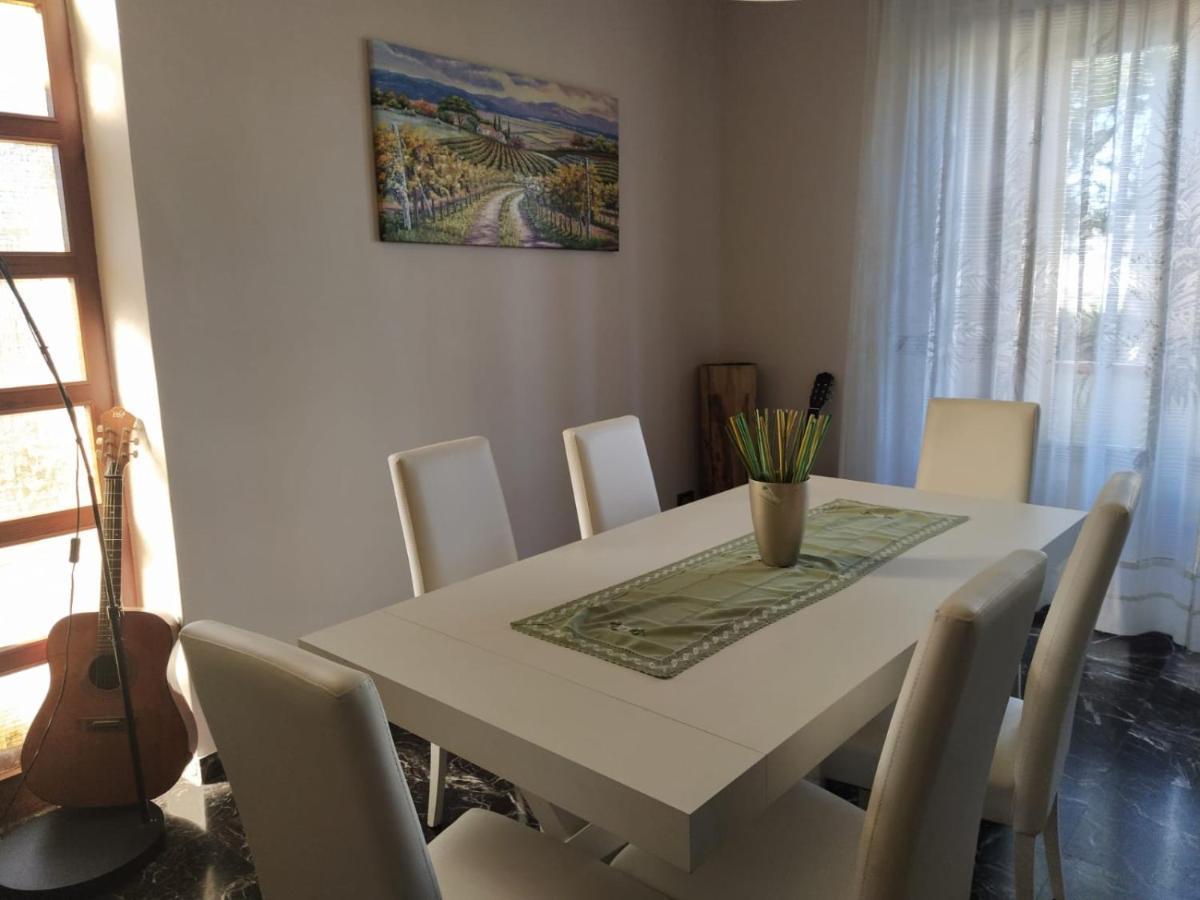Il Girasole Bed & Breakfast Basciano Exterior photo